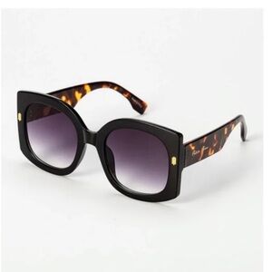 Retro Oversized Leopard Print Sunglasses